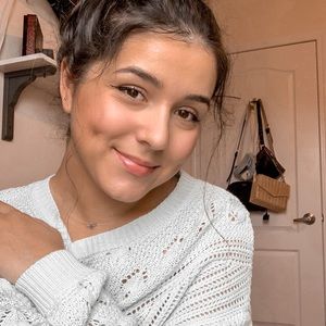 Meet your Posher, Beatriz